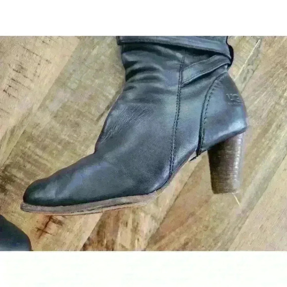 UGG Caroline High Heel Black Leather Side Zip Winter Boots Womens Size 6 - Picture 6 of 16